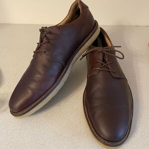 Clarks Ultimate Comfort Collection Dark Brown Leather Men's Oxfords